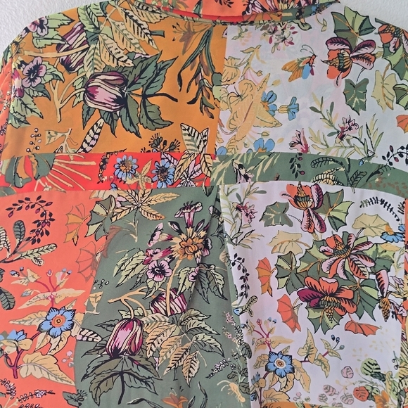 Rose & Olive Vibrant Floral Blouse - Picture 5 of 8